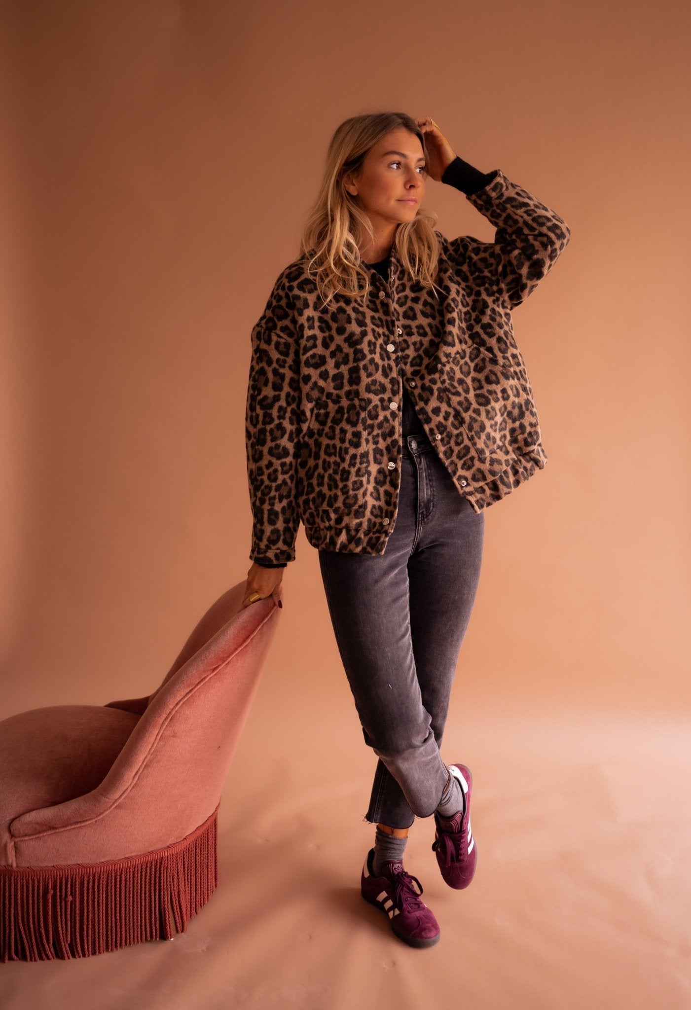 SOFÍA | Bold Style Blazer with Leopard Print