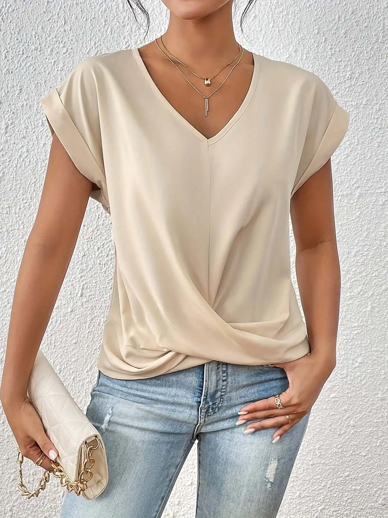 Cléo | T-shirt Doux et Élégant pour l’Été