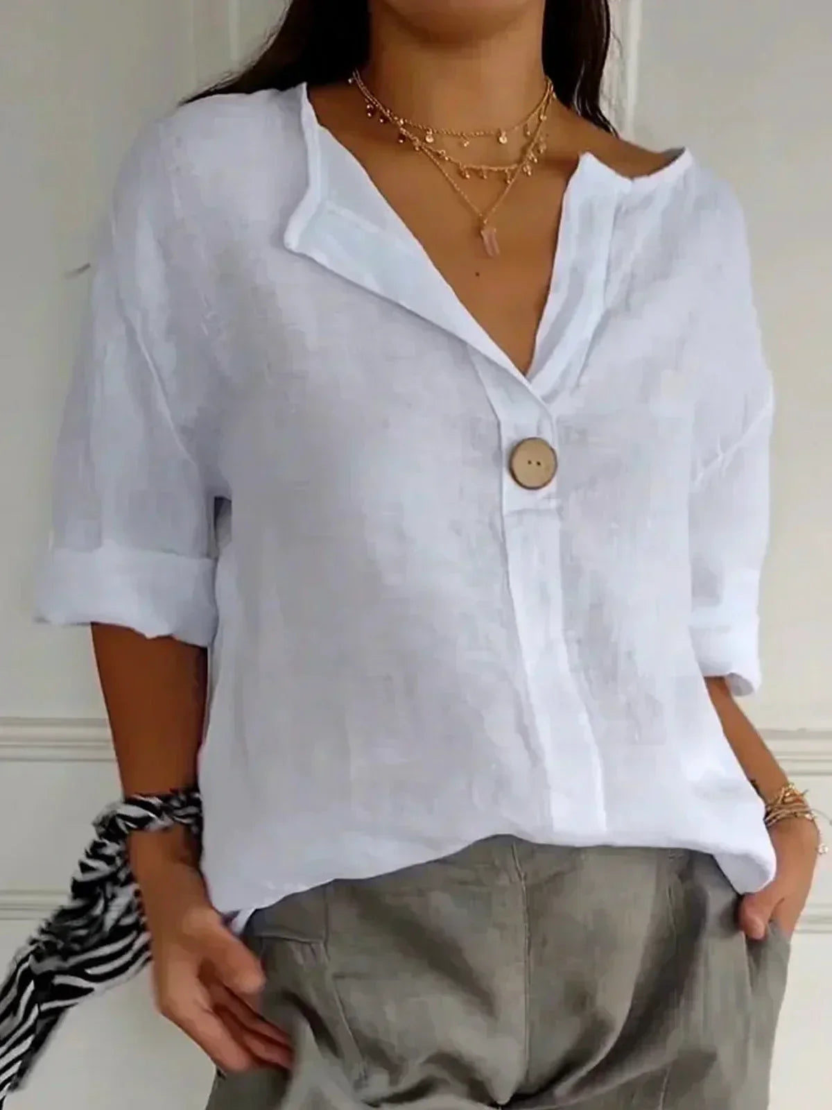 JESSE | Casual V-Neck Blouse
